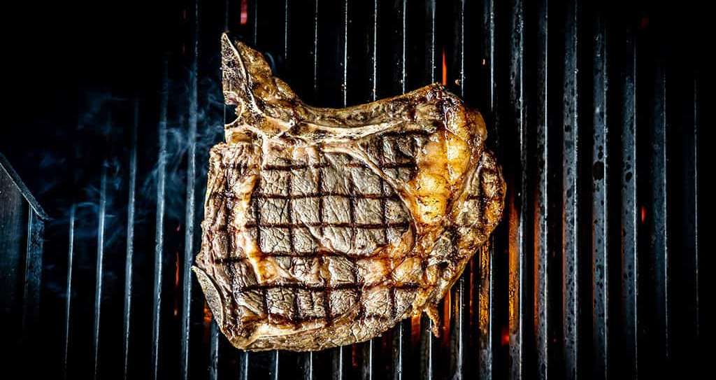 Steak-on-Broil-King-Grill