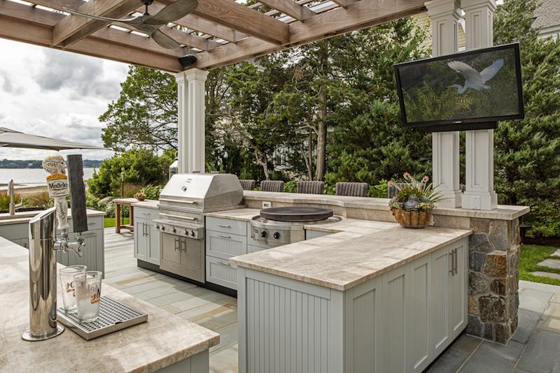 GARDEN KITCHEN