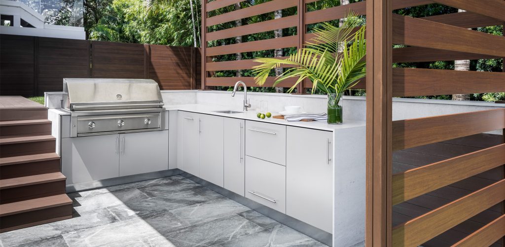 L- Shaped-Outdoor-Kitchen