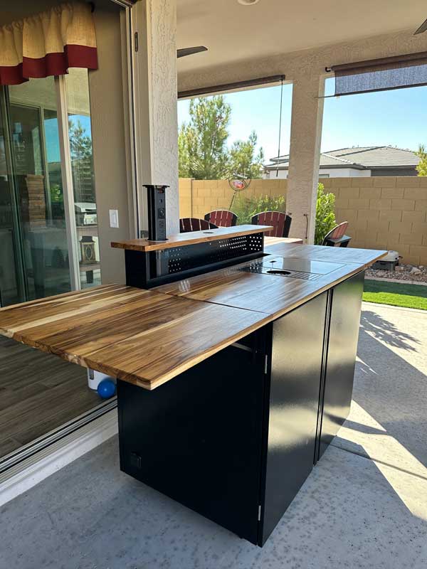 Backyard-Banger-Outdoor-Kitchen